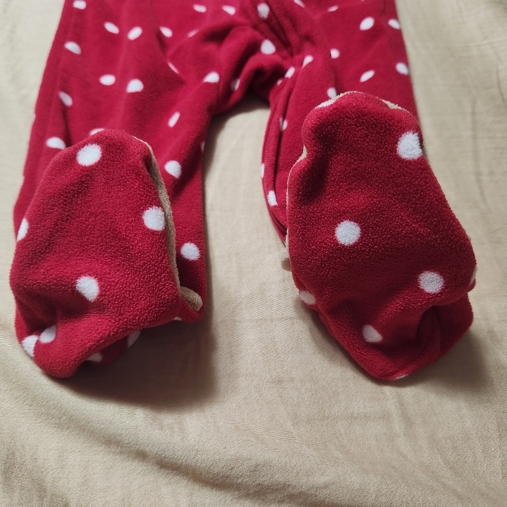 Girls Christmas footed‎ pajamas size 6-9 months - Picture 2 of 7